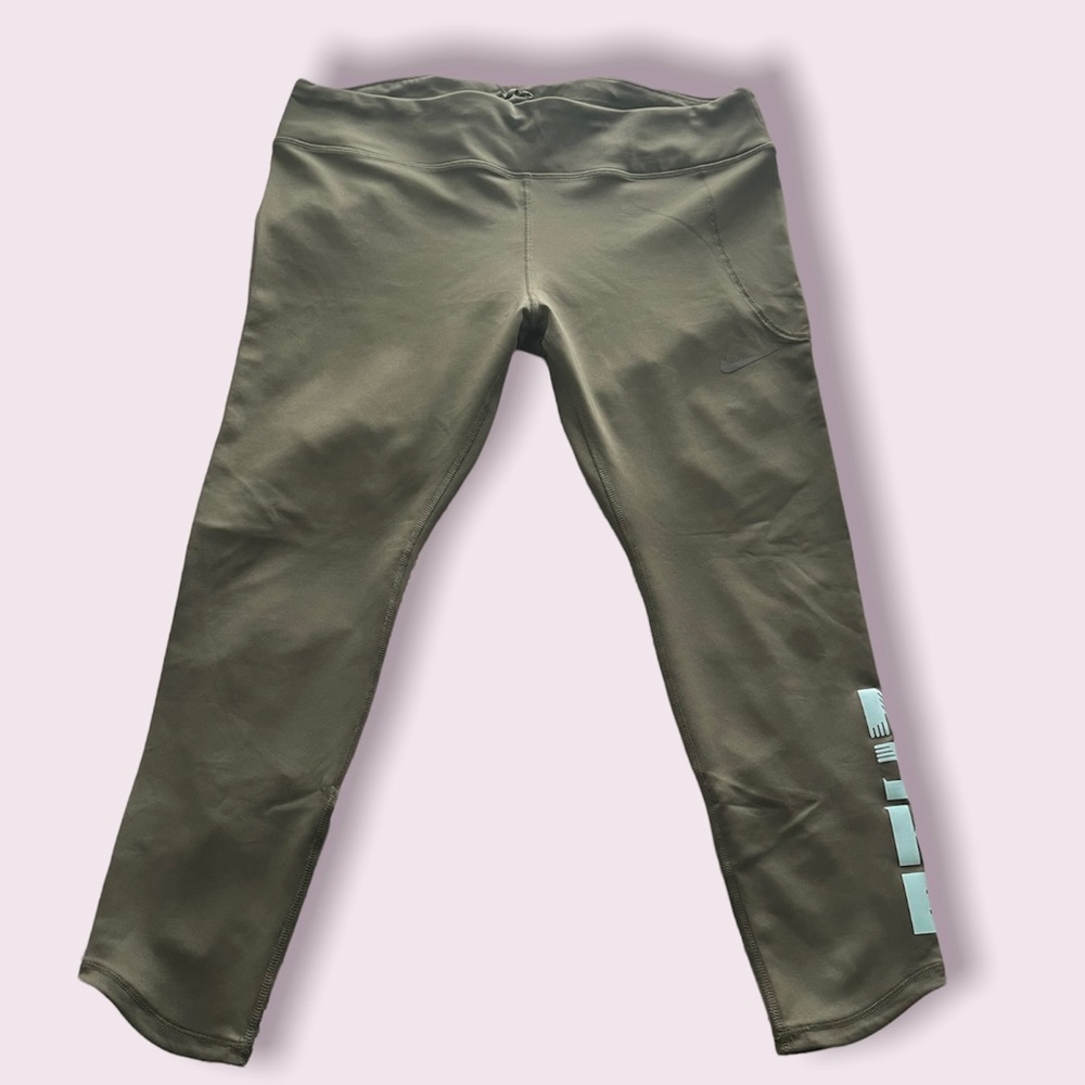 Nike capri leggings